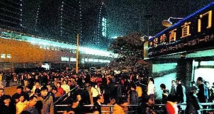 春節返京，首都各地陸續上演大片，有你的角色么？