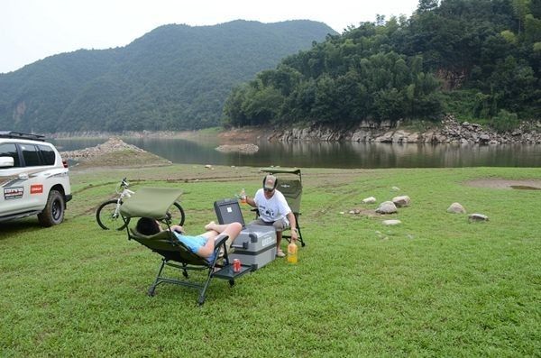 秒殺瑞士軍刀！中國“工兵鏟”霸道走紅世界！