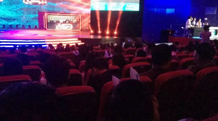 2017年中國DOTA2職業聯賽在福州拉開序幕，電競直播版權幾何？