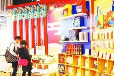 頤和園口紅引發著作權“宮斗”，文創產業為何硝煙四起？