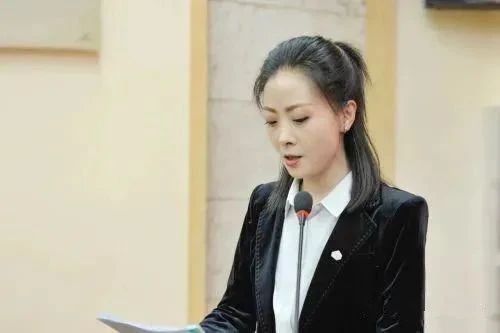 美女畫家承認抄襲！“萬分痛悔，難辭其咎”