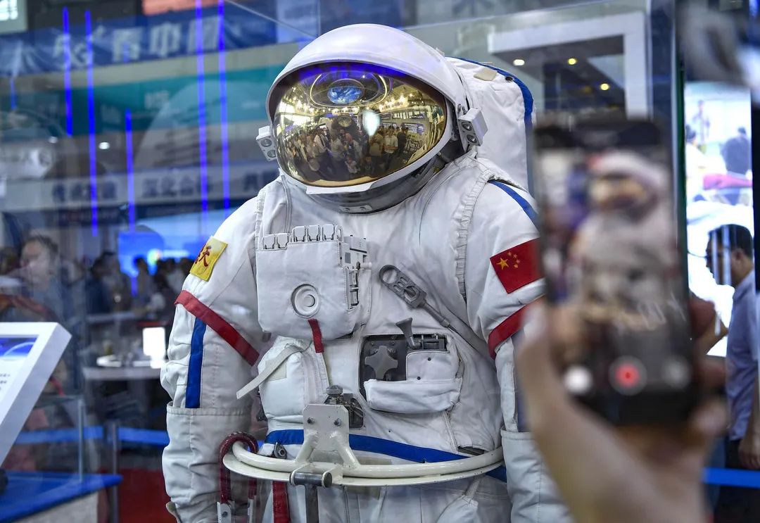 造價3000萬的國產艙外宇航服，背后有著怎樣的黑科技？