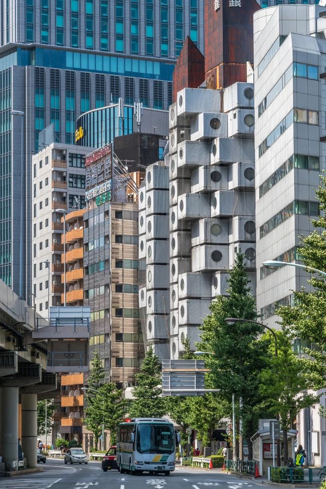 從建成到拆除！再見了，黑川紀章的 ‘中銀膠囊塔’