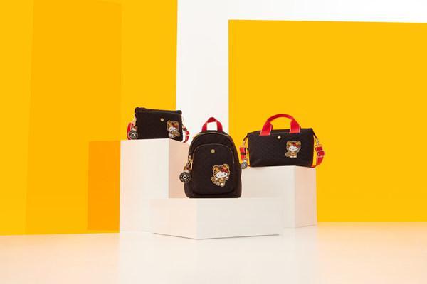 Kipling x Hello Kitty聯名系列上市