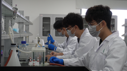 鵬澄凈水團隊:以技術攻關克難！研發垃圾滲濾液全量化處理高新技術