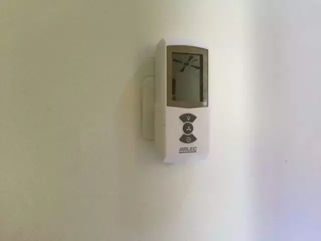一片小小的透明薄膜，卻可以粘住全世界！