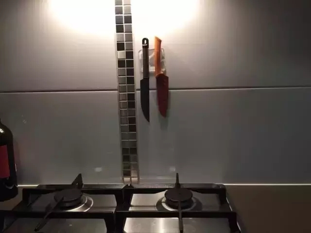 一片小小的透明薄膜，卻可以粘住全世界！